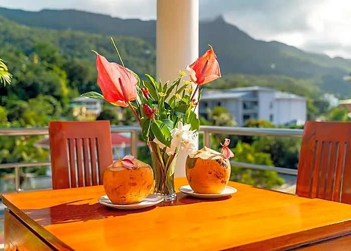 Tropical Hideaway 4* Victoria