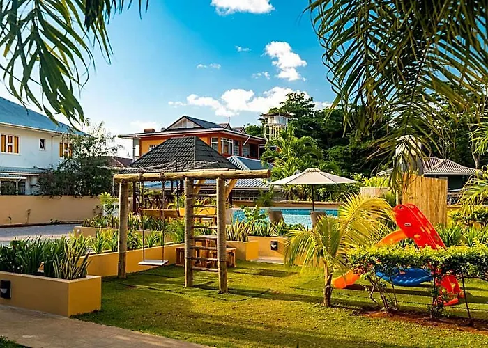 Tropical Hideaway 4*